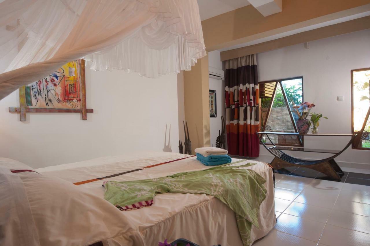Ngala Lodge Fajara ภายนอก รูปภาพ